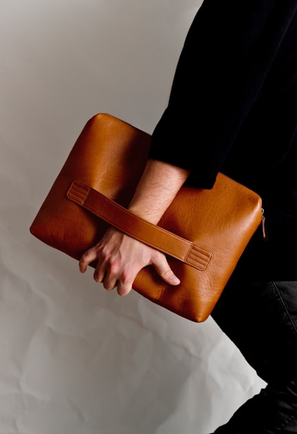 Craftsmanship in Handbag Manufacturing